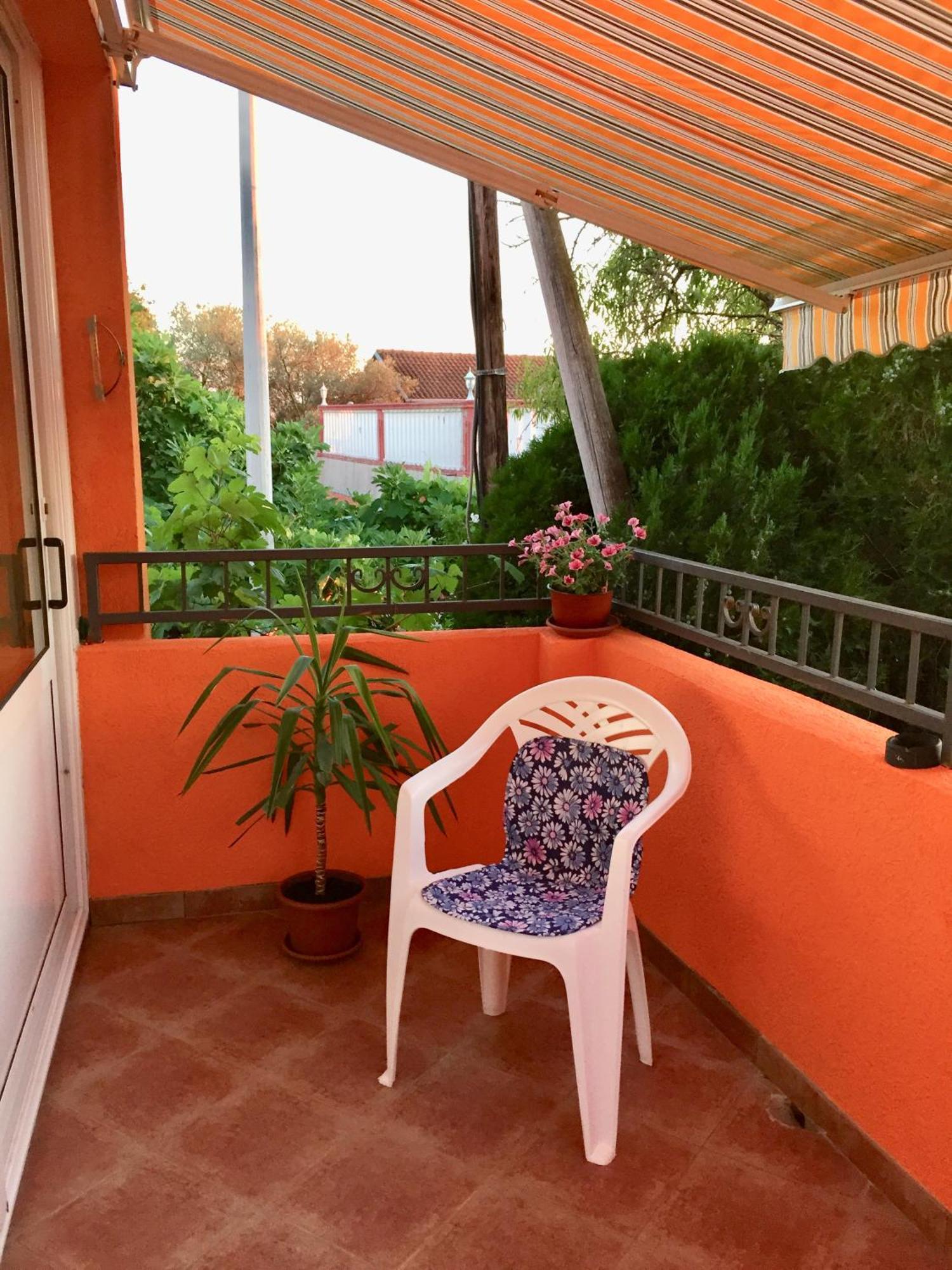 Holiday Home Orange Utjeha Exterior photo